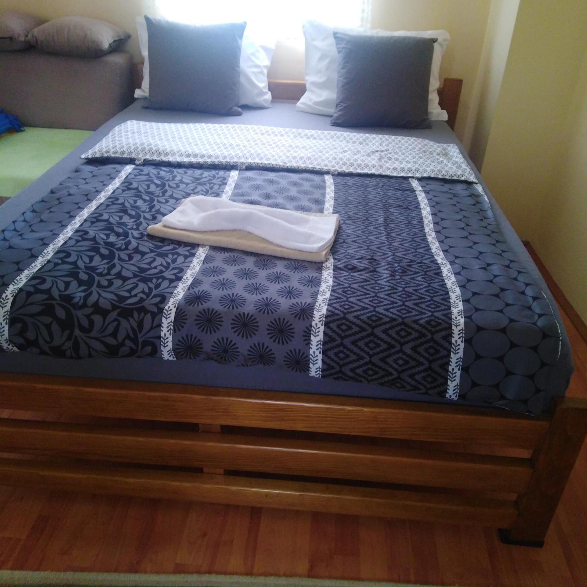 Apartman Sasa Banja Koviljača Стая снимка